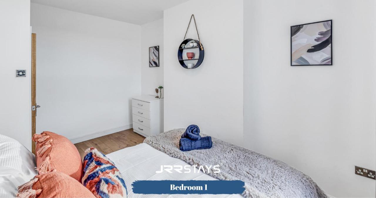 Cardiff Stylish 2 Bedroom Sleeps 6 Wi-Fi - Jrr Stays מראה חיצוני תמונה